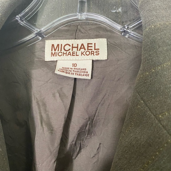 Micheal Micheal Kors pinstripe suit jacket sz 10 pants sz 8 - Picture 12 of 14